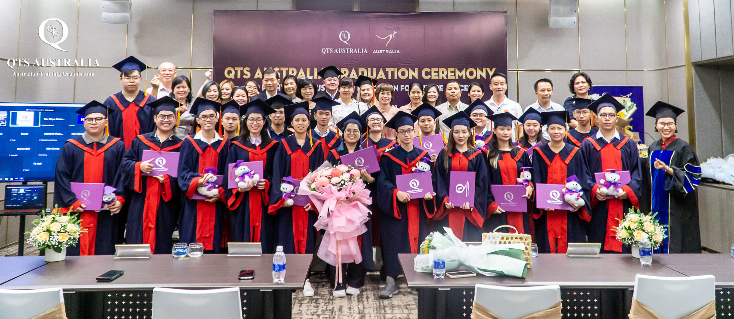 Học viên tốt nghiệp QTS Diploma of Business