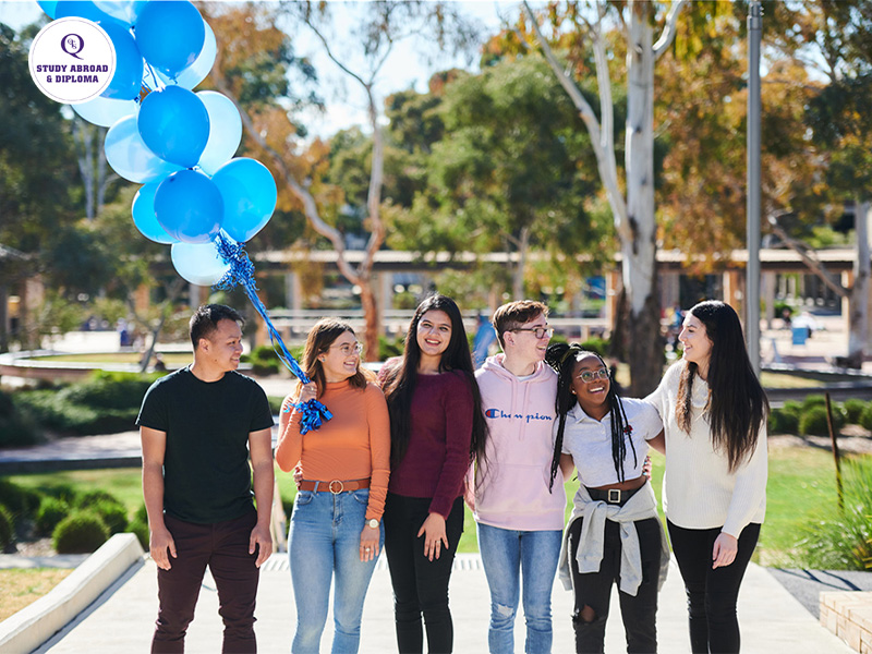 Cuộc sống sinh viên năng động tại University of Canberra