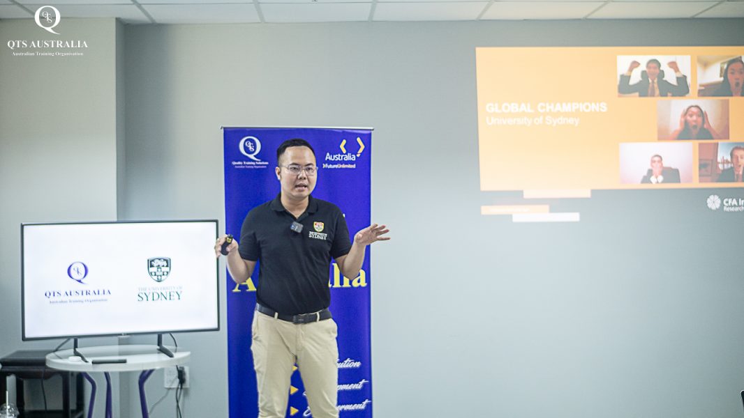 Ông Alex Vũ - Đại diện Đại học Sydney chia sẻ tại buổi giao lưu cùng Tổ chức Giáo dục QTS Australia