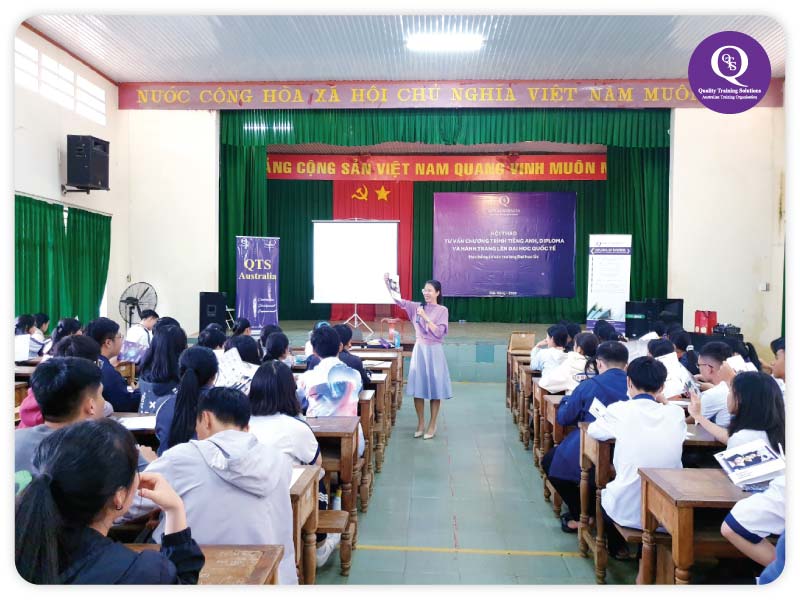 Tìm hiểu học bổng từ các Giáo Sư Úc và Hành trang lên Đại học