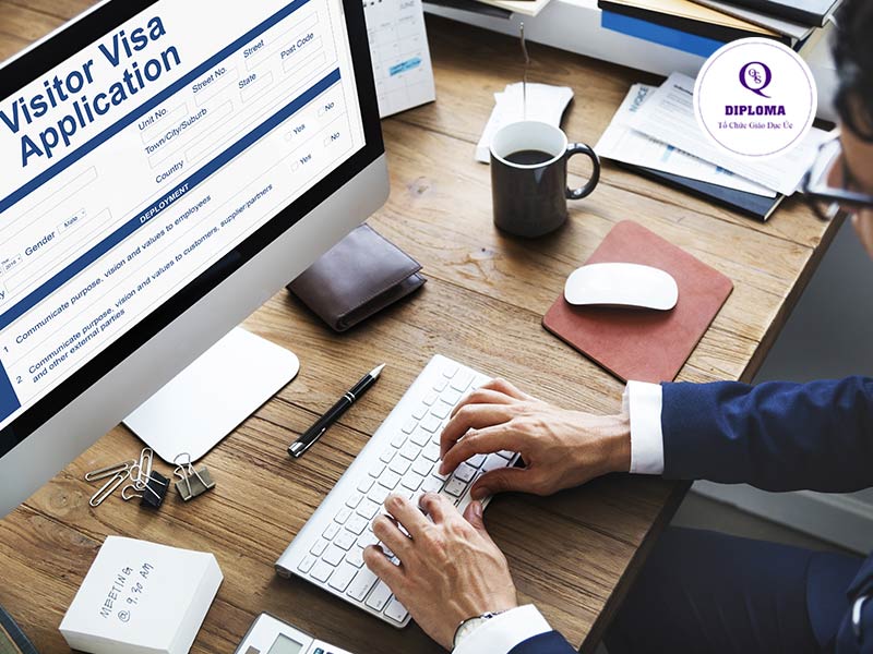 Không chuẩn bị gì trước khi phỏng vấn là sai lầm khiến bạn rớt visa
