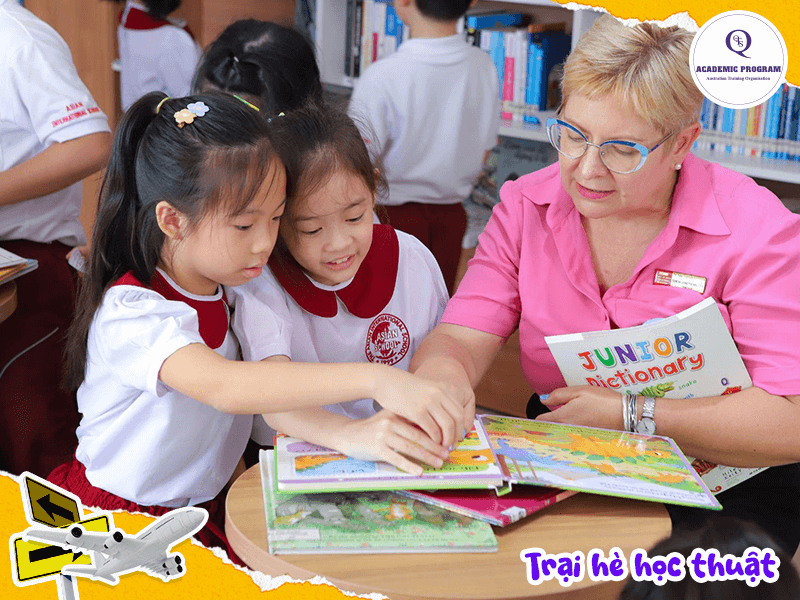 Trại hè quốc tế về học thuật