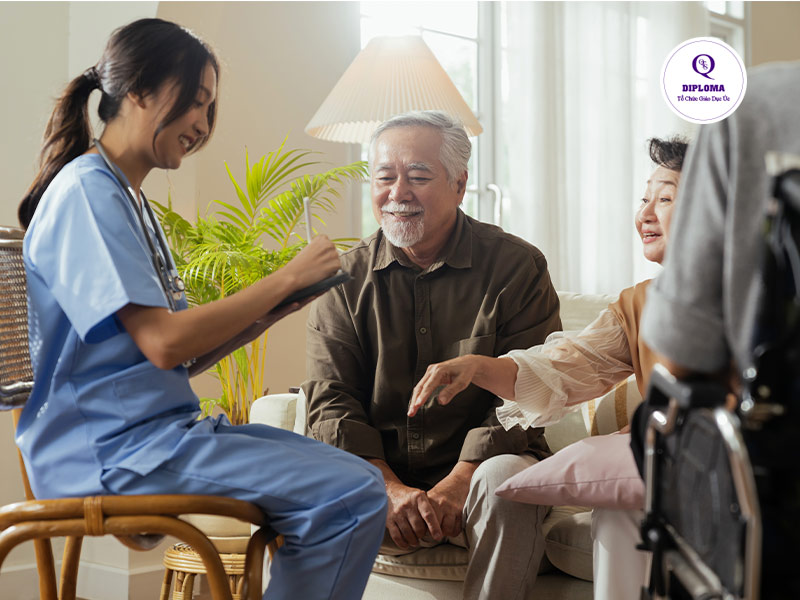 Y tá là một nghề nghiệp cao quý được xã hội yêu mến và kính trọng