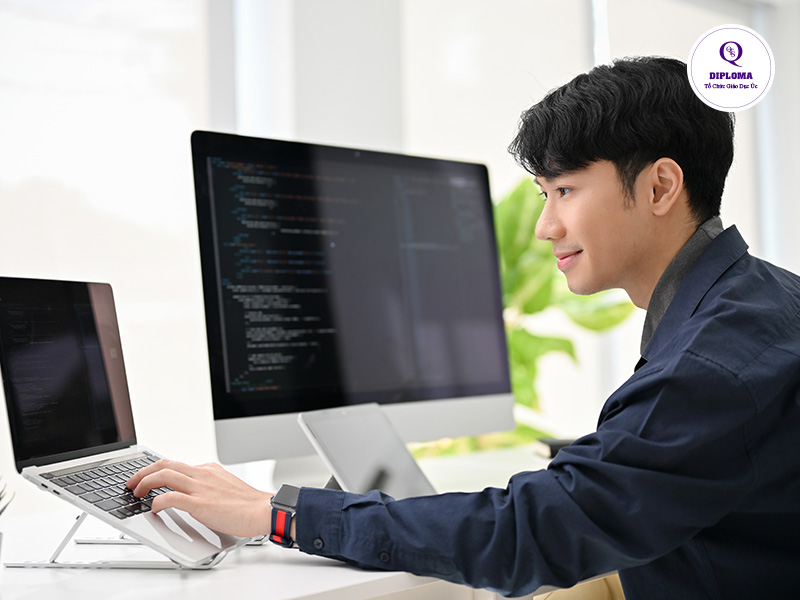 Công nghệ thông tin là lĩnh vực có nhu cầu tuyển dụng cao trong thời đại 4.0