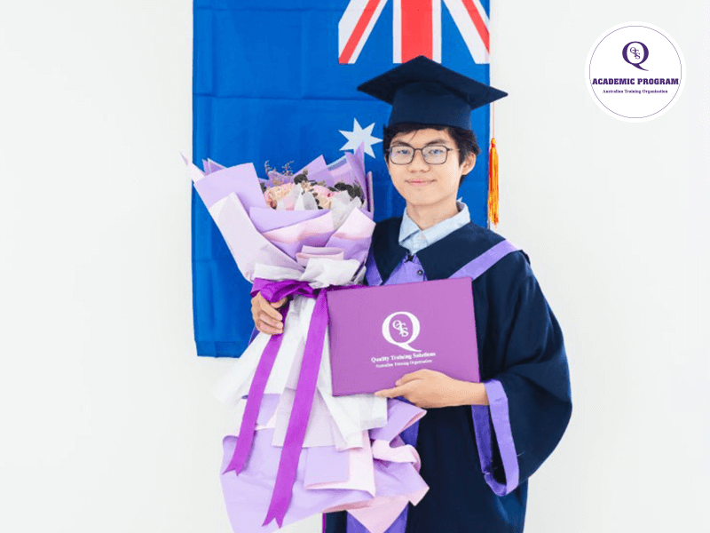 Phúc Tấn tốt nghiệp QTS Academic Program