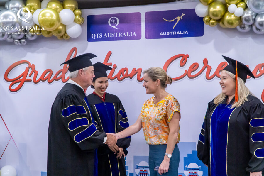 Tổng kết tốt nghiệp QTS Diploma