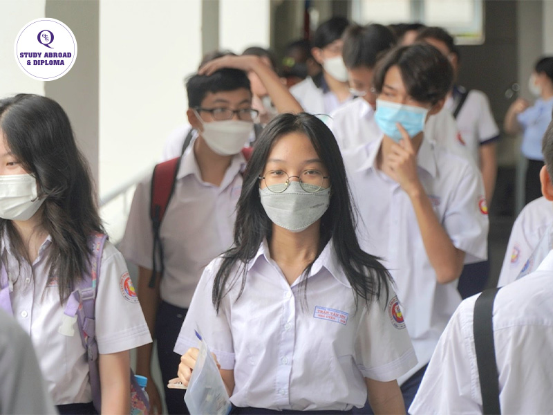 TPHCM giảm chỉ tiêu tuyển sinh trường công lập