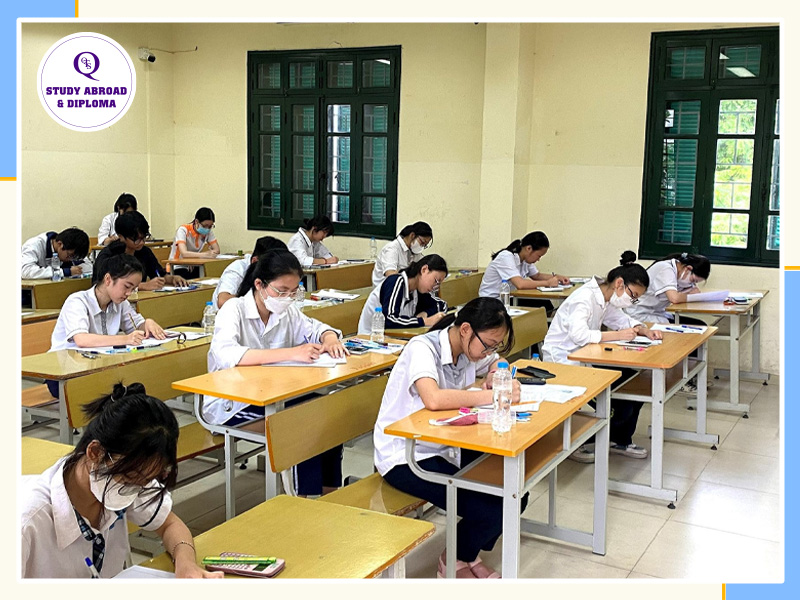 Tỷ lệ cạnh tranh cao tạo áp lực thi tuyển sinh lớp 10 cho học sinh