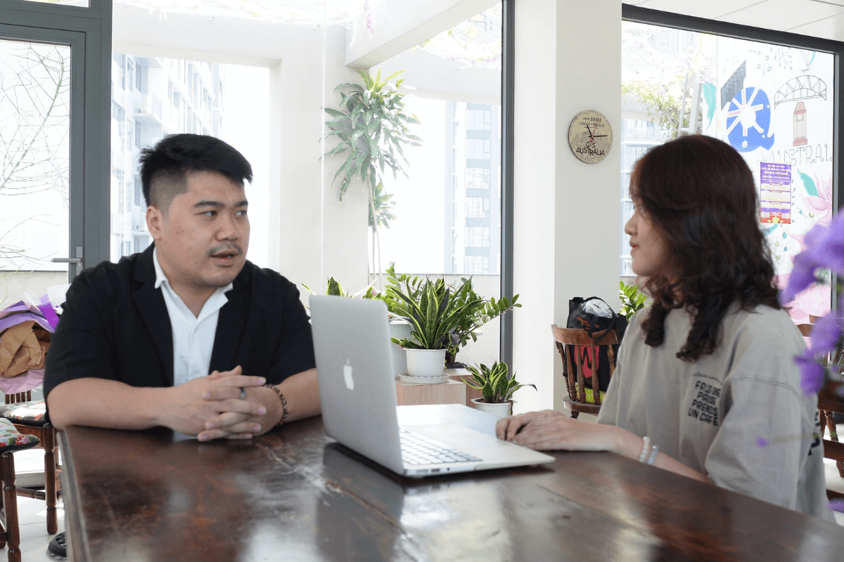 Hướng dẫn 1:1 cùng đội ngũ Cố vấn học tập​